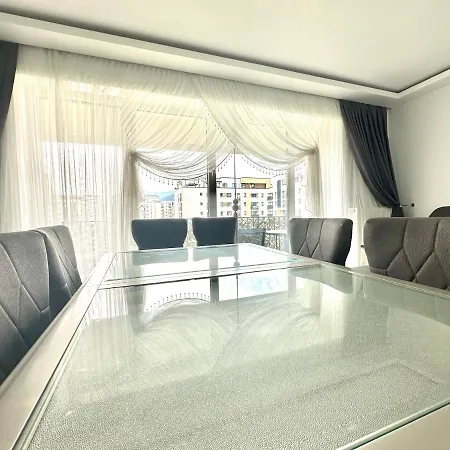 Apartment 4friendscoresibrasov T *