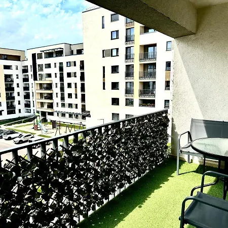 4friendscoresibrasov T Apartment *